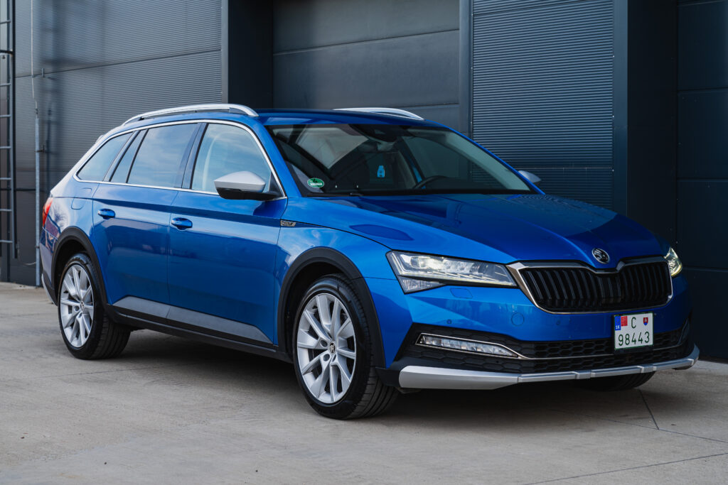 Škoda Superb Combi 2.0 TDI SCR Scout 4x4 DSG