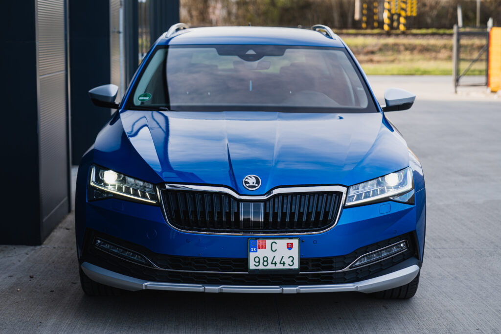 Škoda Superb Combi 2.0 TDI SCR Scout 4x4 DSG