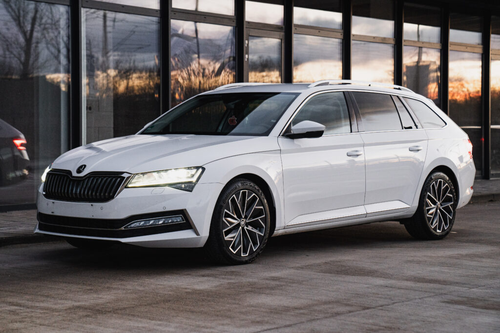 Škoda Superb Combi 2.0 TDI SCR L K DSG Matrix