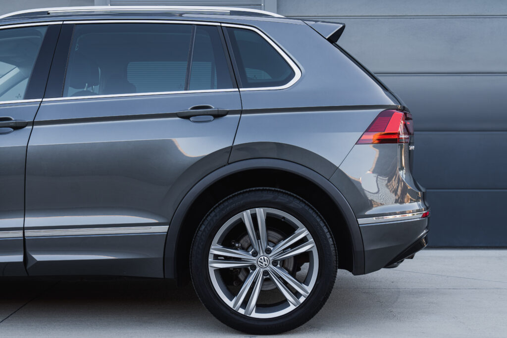 Volkswagen Tiguan 1.4 TSI Highline R-Line - 4Motion