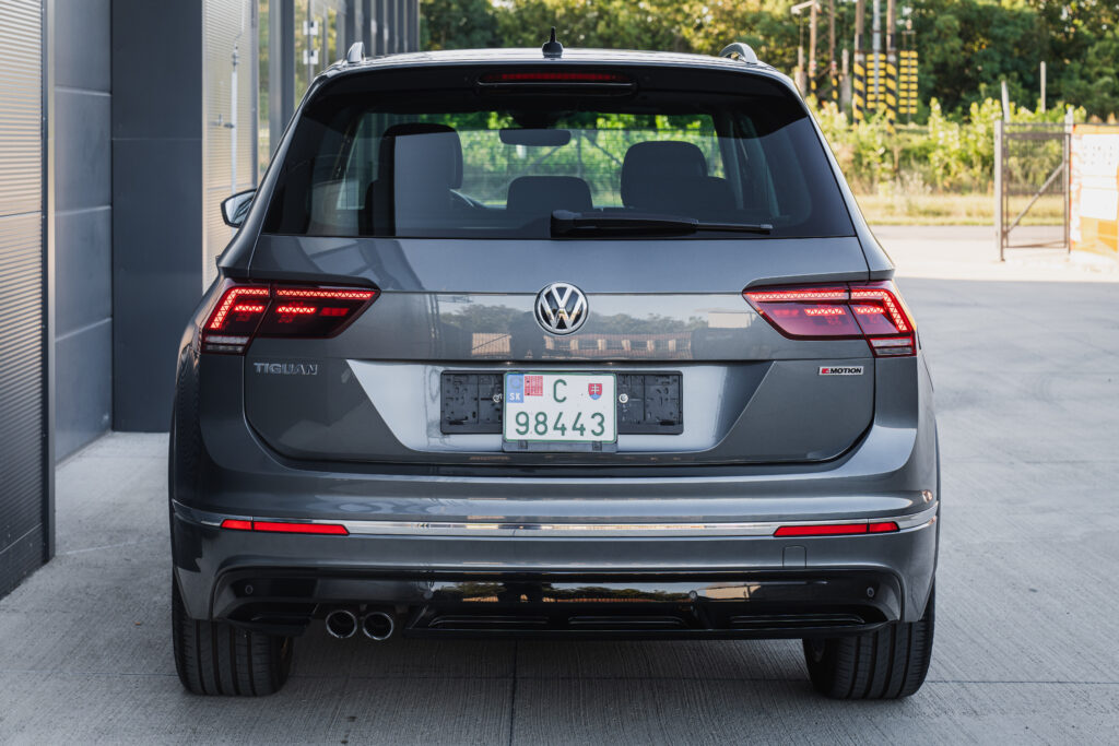 Volkswagen Tiguan 1.4 TSI Highline R-Line - 4Motion