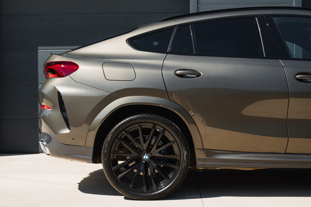 BMW X6 xDrive 40i mHEV A/T