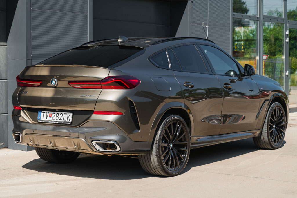 BMW X6 xDrive 40i mHEV A/T