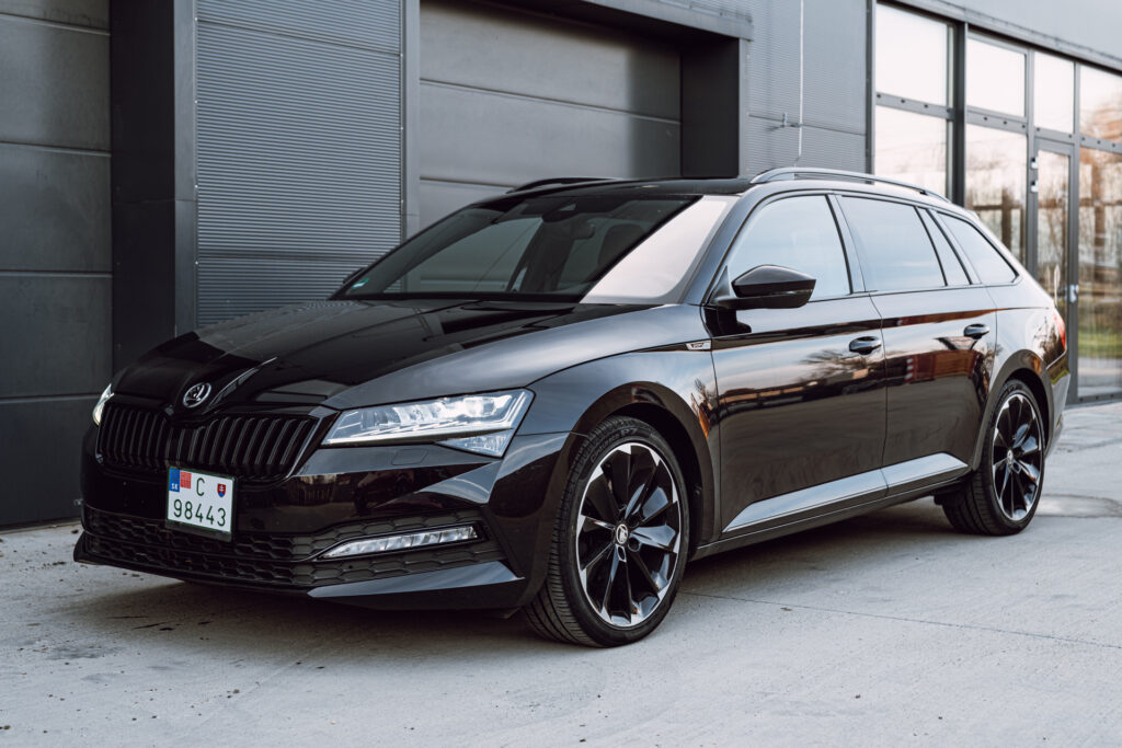 Škoda Superb Combi 2.0 TDI SCR Sportline DSG