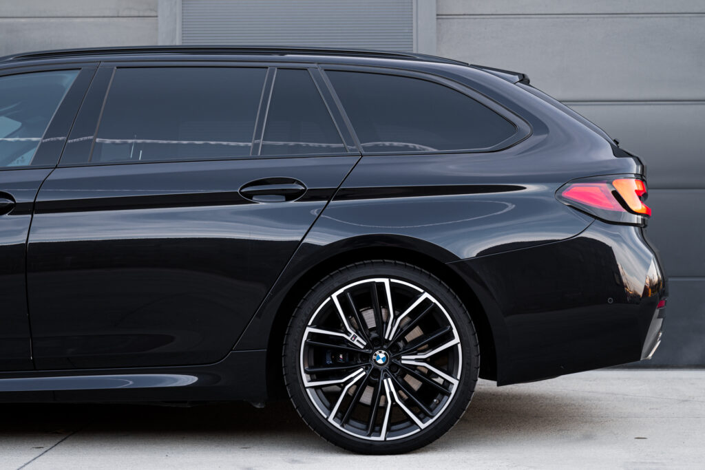 BMW Rad 5 Touring 520i mHEV A/T