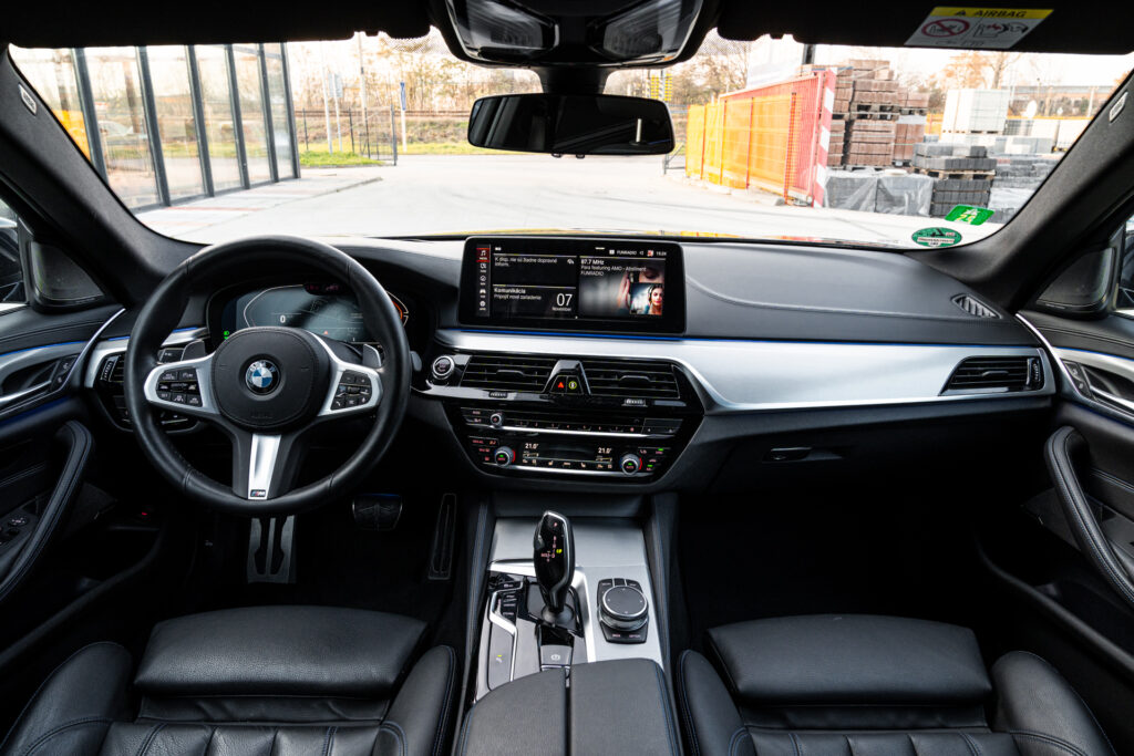 BMW Rad 5 Touring 520i mHEV A/T