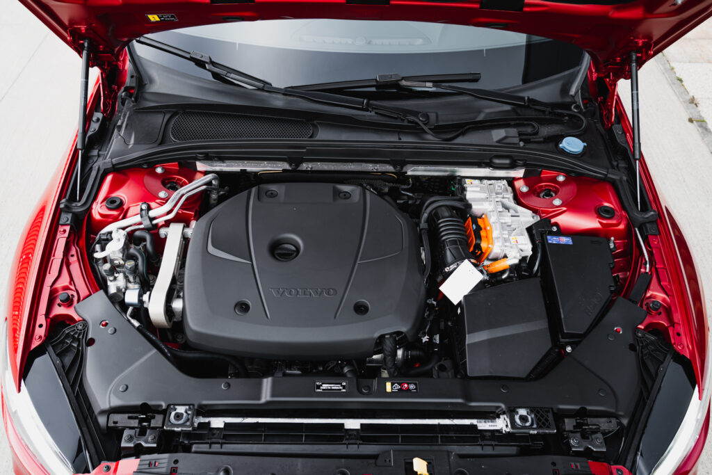 Volvo V60 T6 R-Design - Pohon všetkých kolies