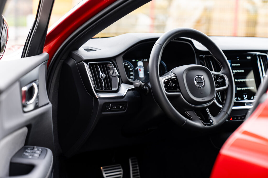 Volvo V60 T6 R-Design - Pohon všetkých kolies