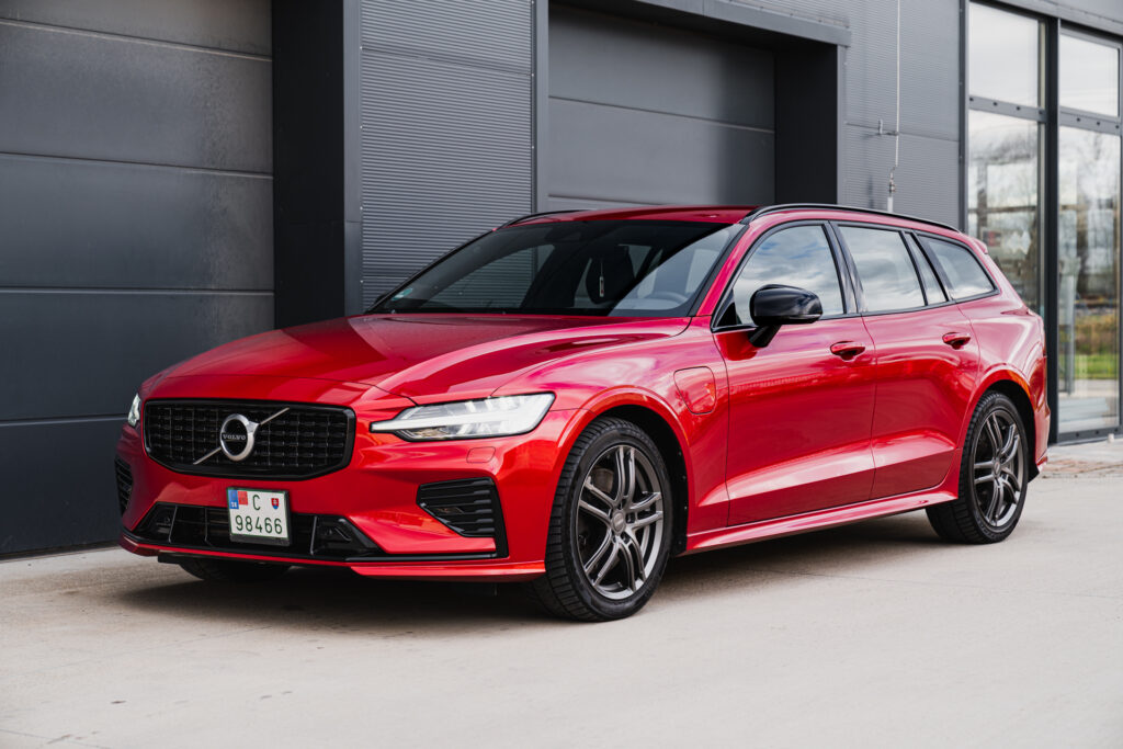 Volvo V60 T6 R-Design - Pohon všetkých kolies