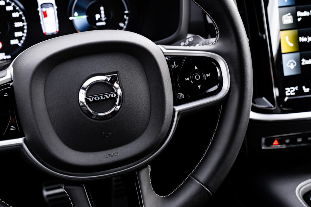 Volvo V60 T6 R-Design - Pohon všetkých kolies