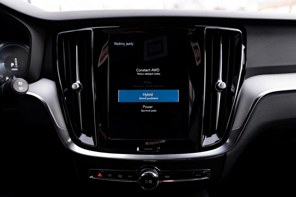 Volvo V60 T6 R-Design - Pohon všetkých kolies