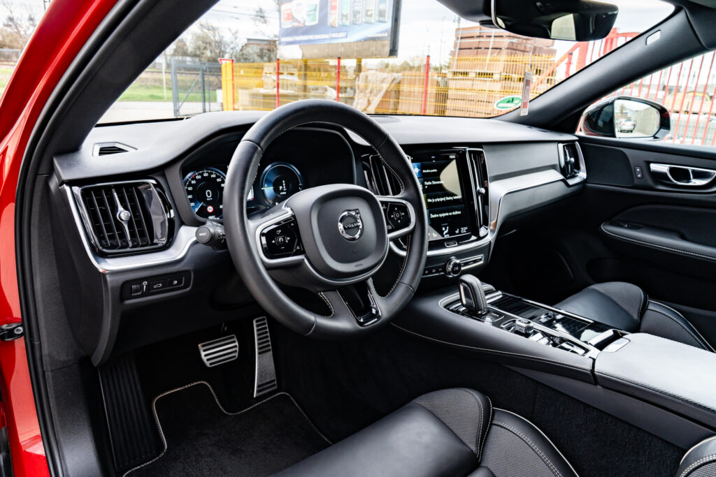 Volvo V60 T6 R-Design - Pohon všetkých kolies