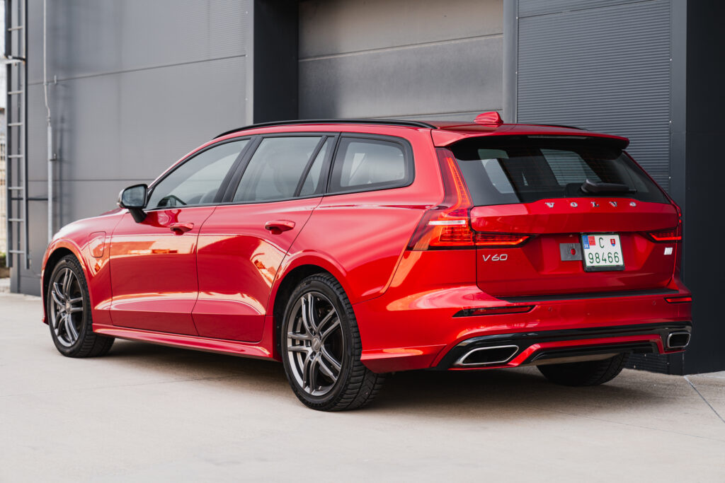 Volvo V60 T6 R-Design - Pohon všetkých kolies