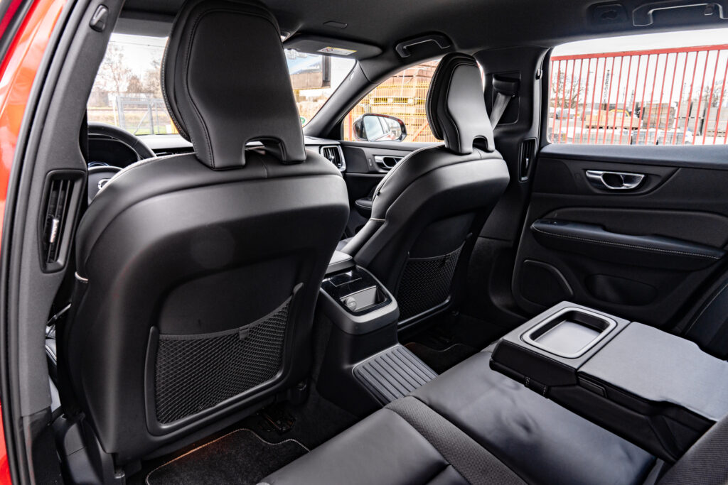 Volvo V60 T6 R-Design - Pohon všetkých kolies