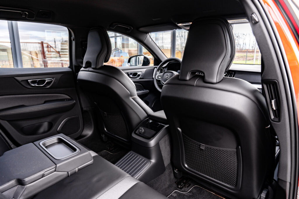 Volvo V60 T6 R-Design - Pohon všetkých kolies