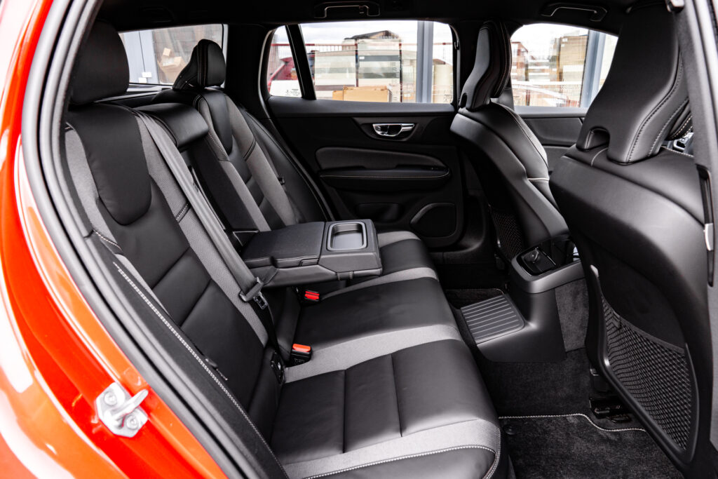 Volvo V60 T6 R-Design - Pohon všetkých kolies