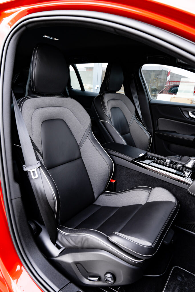 Volvo V60 T6 R-Design - Pohon všetkých kolies
