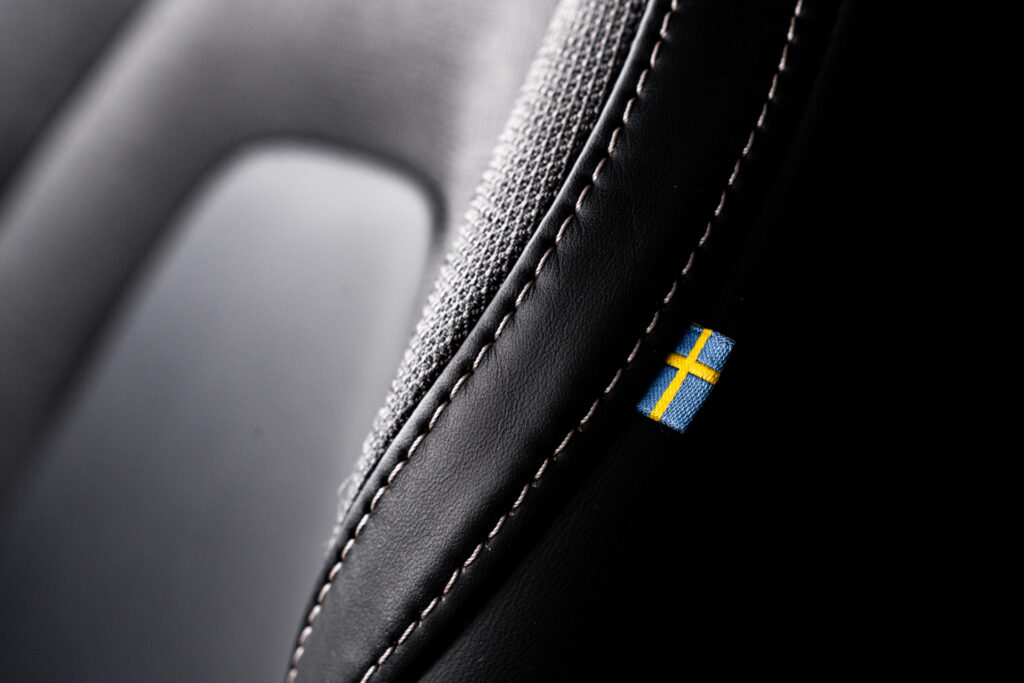 Volvo V60 T6 R-Design - Pohon všetkých kolies
