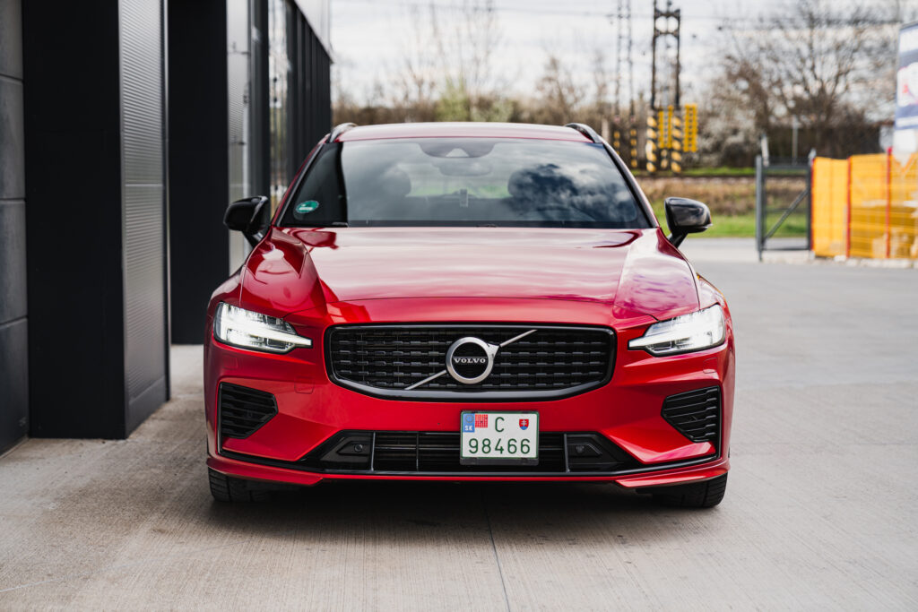 Volvo V60 T6 R-Design - Pohon všetkých kolies